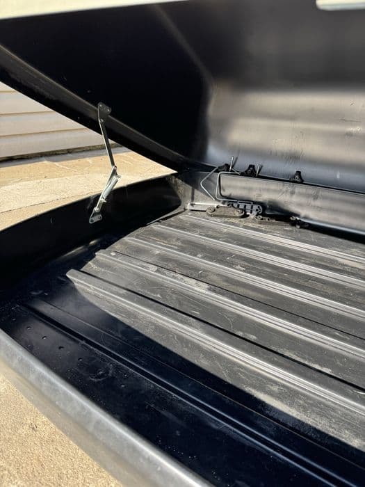 Box dachowy 320 litrow