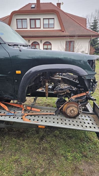 Nissan Patrol y61 3d karoseria