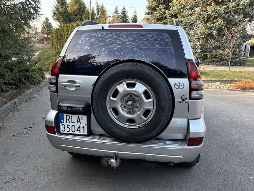 Toyota Land Cruiser 120