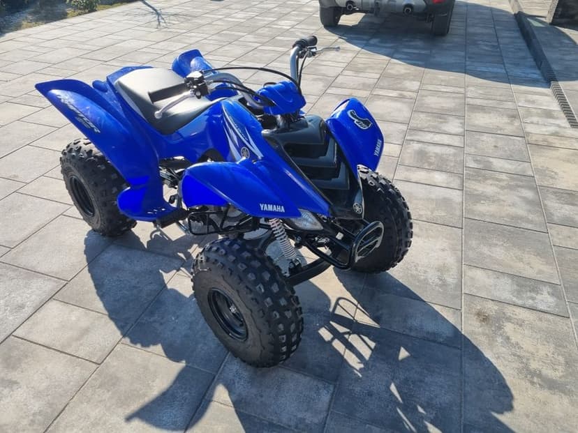 Yamaha Raptor 80 stan bdb . Wszystko  w oryginale