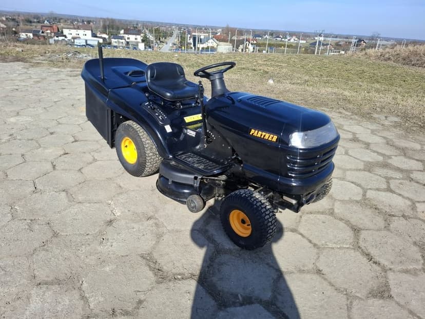 Traktorek kosiarka Partner Husqvarna  12.5 km briggs&stratton manual