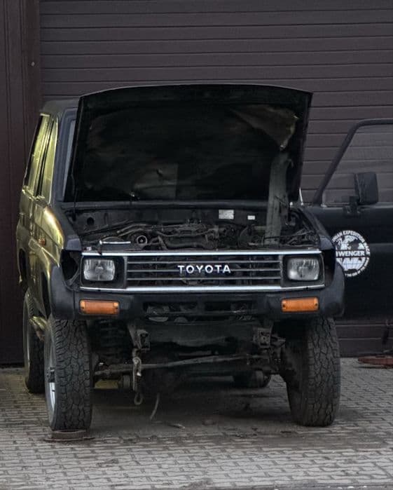 Toyota Land Cruiser LJ70 2,4td reduktor + inne części