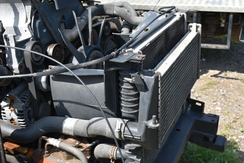 Chłodnica wody intercooler Land Rover Defender 2,2 TD4