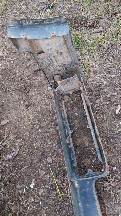 Suzuki Samurai Samuraj tylny tylni przedni zderzak