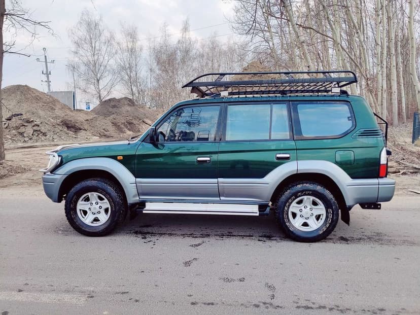 Toyota Land Cruiser 90