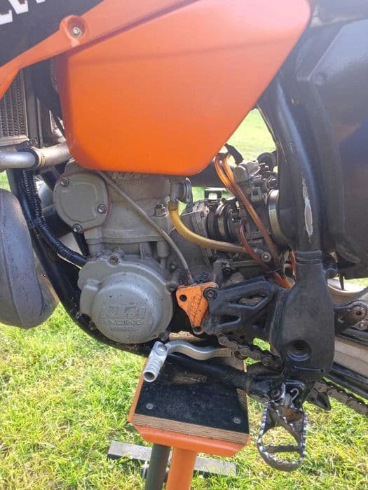 Ktm sx250 2005 rok