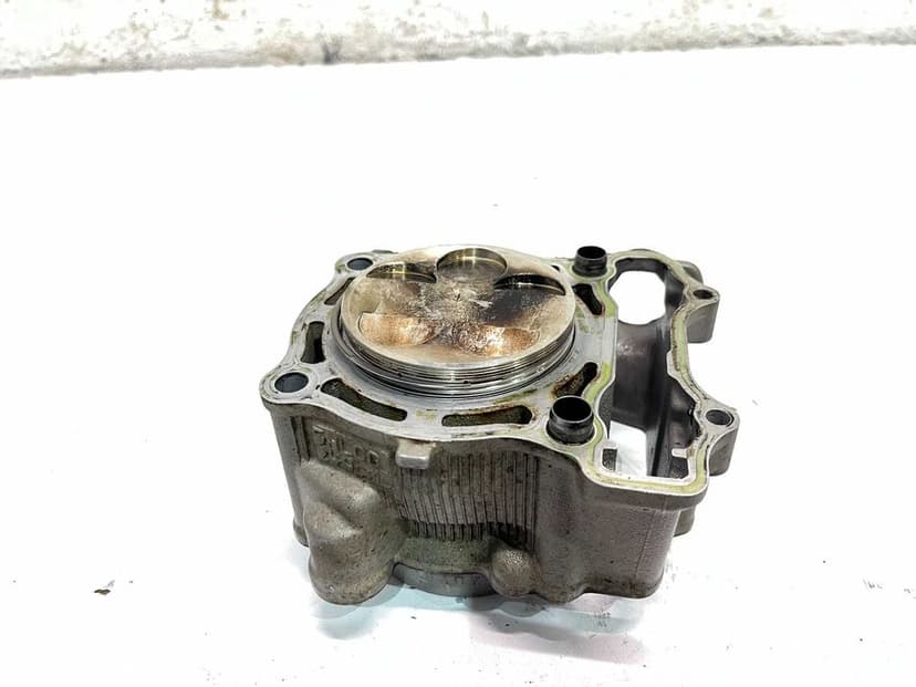 Yamaha Wr 250 Yzf 250 Cylinder z tłokiem BDB stan Sel.A części