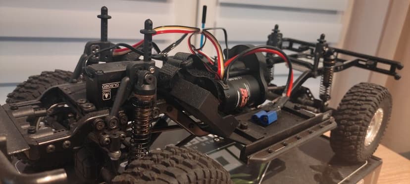 1:10 Rock crawler Element Enduro Builders kit 2 Pro Line Toyota Hilux