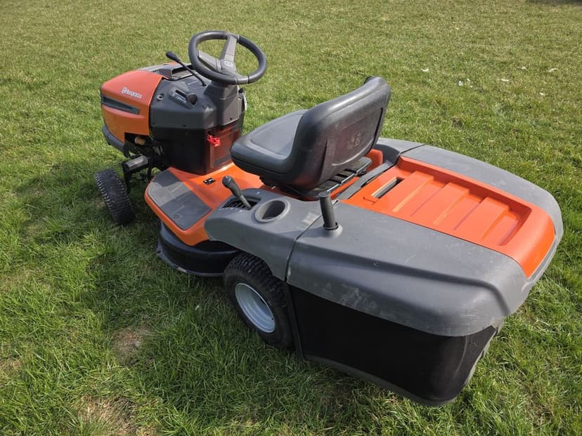 Kosiarka traktorek husqvarna