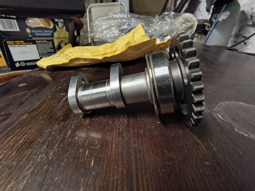 Nowy Wałek rozrządu ssący Kawasaki kx 250 f