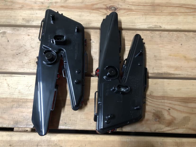 Can Am Maverick x3 Lampy Tył Lampa Lewa Prawa Tylna Komplet