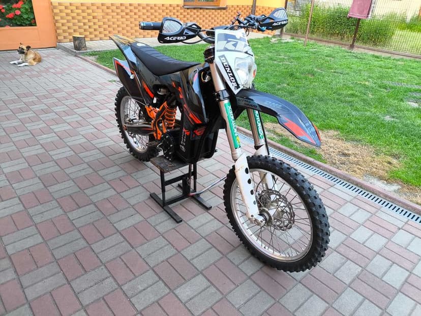 - 12 % Elektryczny KTM 26KW QS138 90H V3 + ND72680 AKU LG 72V 61Ah