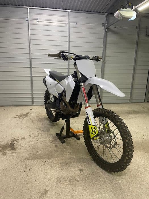 Husqvarna 250. 2023