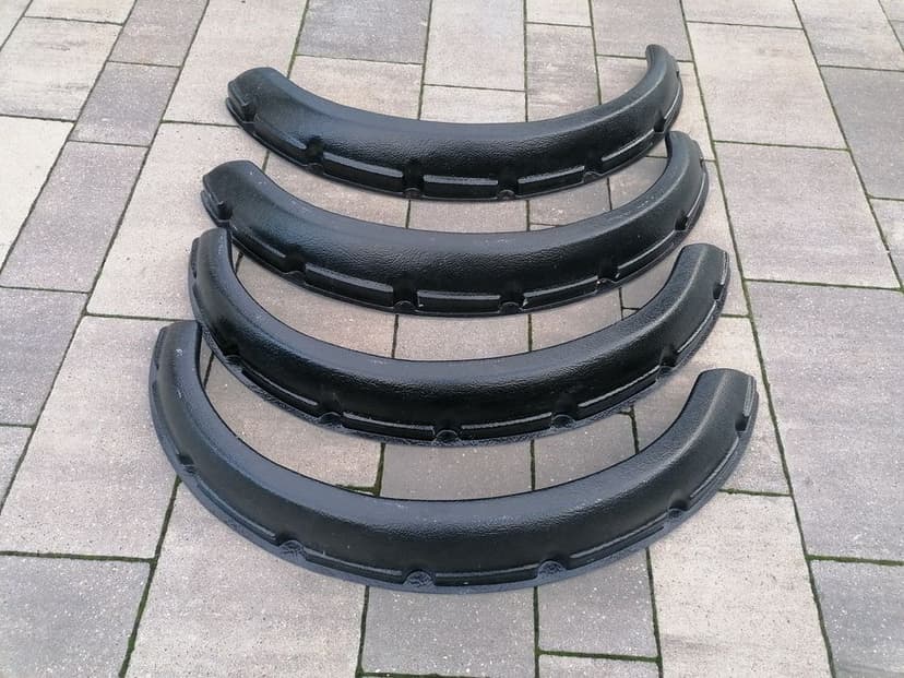 Suzuki Samurai poszerzenia nadkoli 11cm