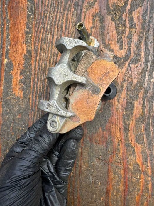 nissin zacisk przod przedni hamulca yamaha yzf yz 125 / 250 / 450