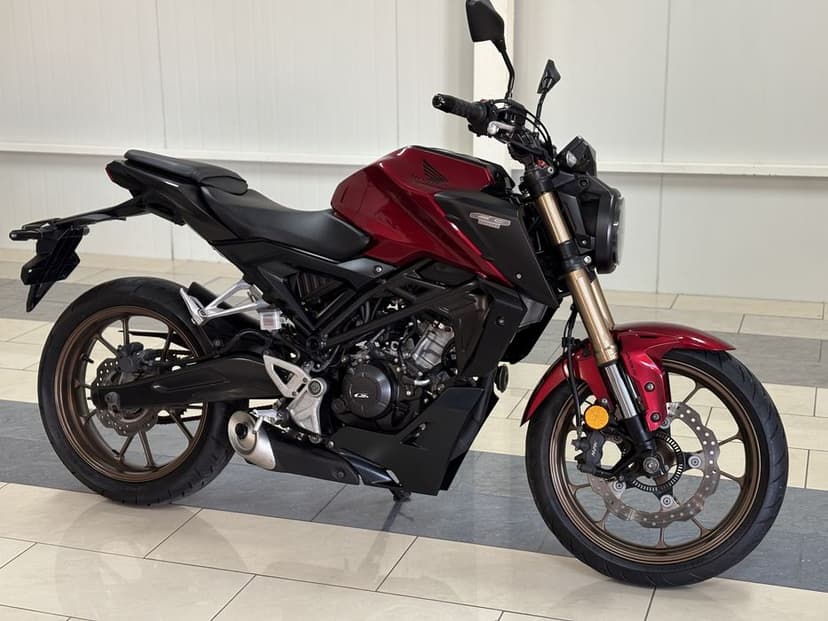 Honda Cb125r Cb #Piękna #Mały przebieg