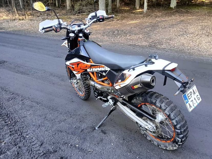 KTM 690.  701  Husqvarna