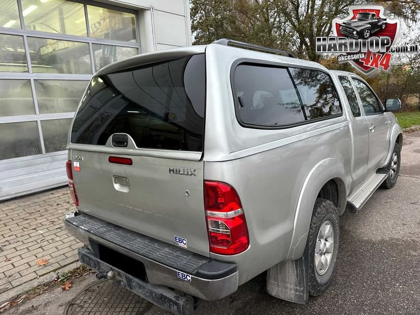 Zabudowa Hardtop Toyota Hilux 1.5 cab extracab 2005+ na pakę Szyby