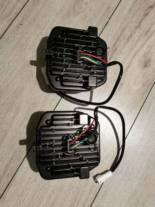 Yamaha grizzly 700 lampa lampy led z ringami reflektor przód