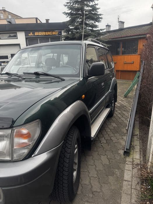 Toyota Land Cruiser