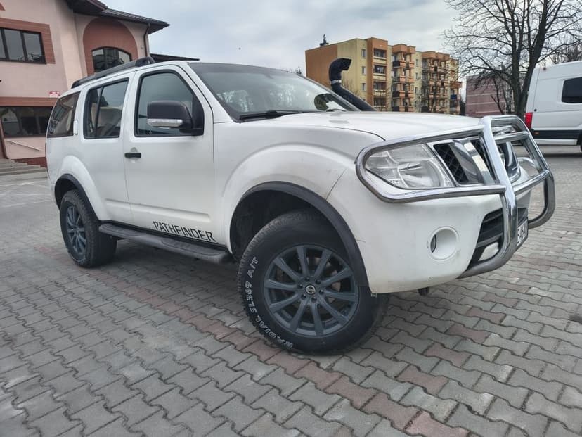 Nissan pathfinder r 51 polift