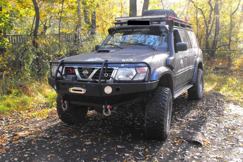 Zderzak stalowy Nissan Patrol Y61 - przód / przedni