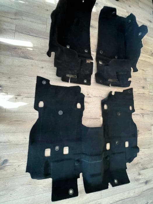 Jeep Wrangler Jl części podłoga , dywan , wykładzina , progi Rubikon