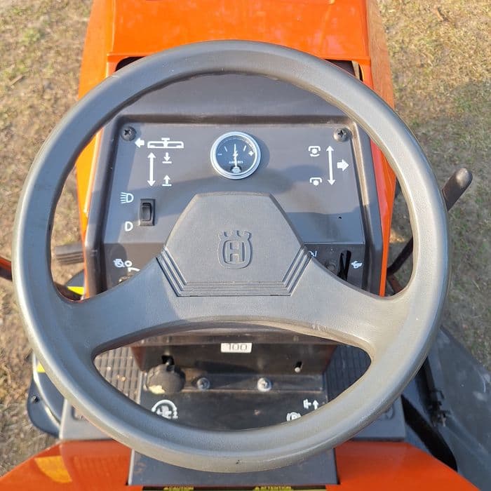 Traktorek kosiarka Husqvarna