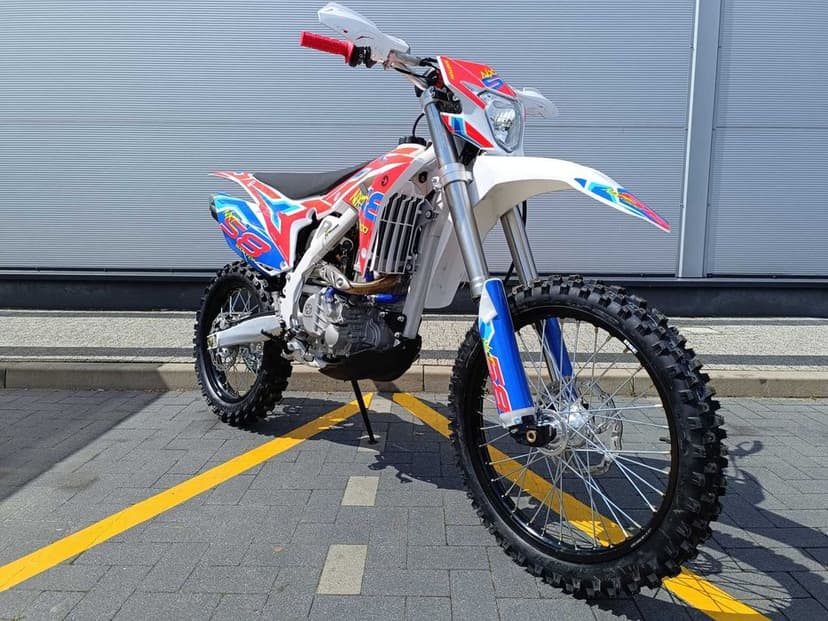 Cross 300 Barton NXT 300 ciecz 21/18" lampa Duży Raty Dostawa