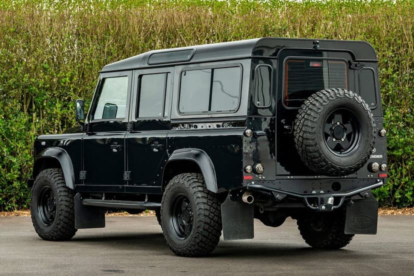 land rover defender 110 03-16 stopnie boczne czarne model styl svx + śruby