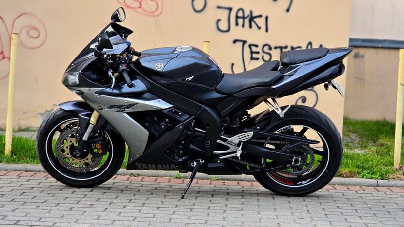 Yamaha YZF-R R1 RN12 jak nowa Zamiana naked