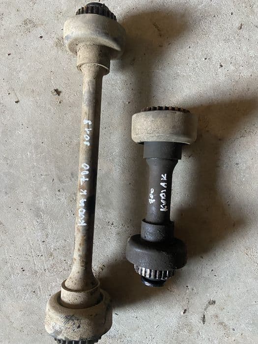 Wałek tył wałek przedni kodiak 700 grizzly 700/550 gniazdo