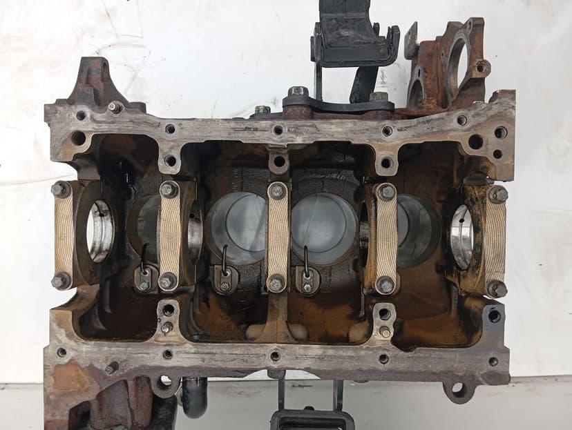 Blok silnika – Nissan Navara, Cabstar Maxity D22 2.5 DI YD25