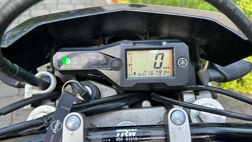 YAMAHA WR 125R 2016 + wydech ARROW