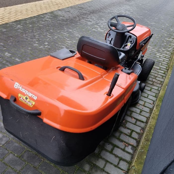 Kosiarka traktorek  husqvarna briggs