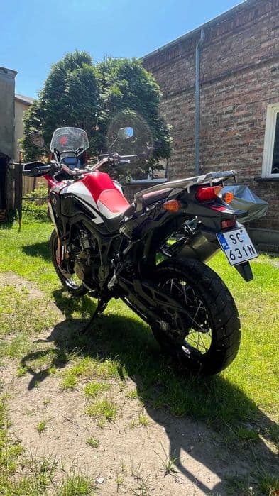 Honda 1000 CRF Africa Twin DCT przebieg 17999 km