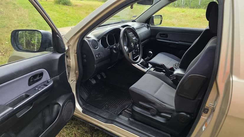 Suzuki Grand Vitara II 4x4 Lift Dobinsons, wyciągarka