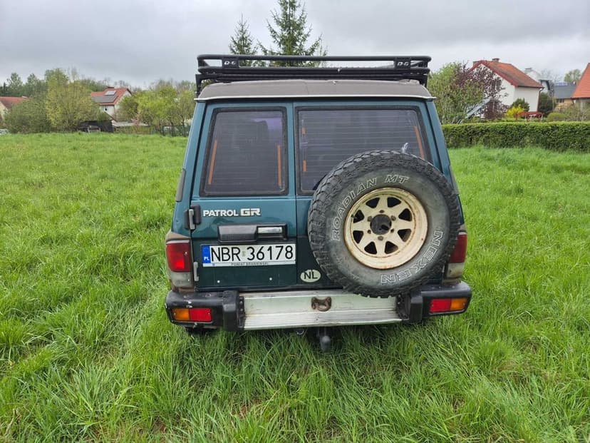 Nissan Patrol Y60