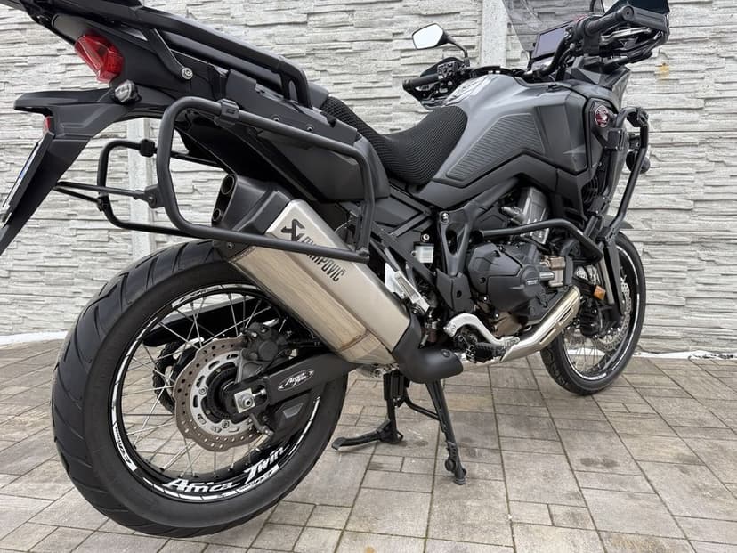 Honda CRF1100 DCT Africa Twin 2023