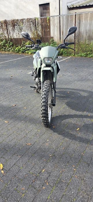 Yamaha XT 125 Cross kat b
