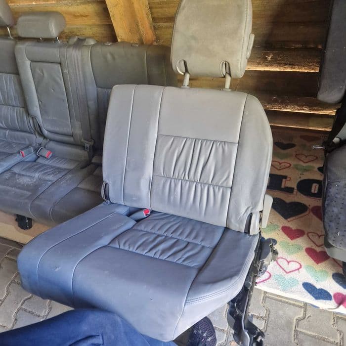 Fotele kanapa 3 rząd Toyota land cruiser j100 100