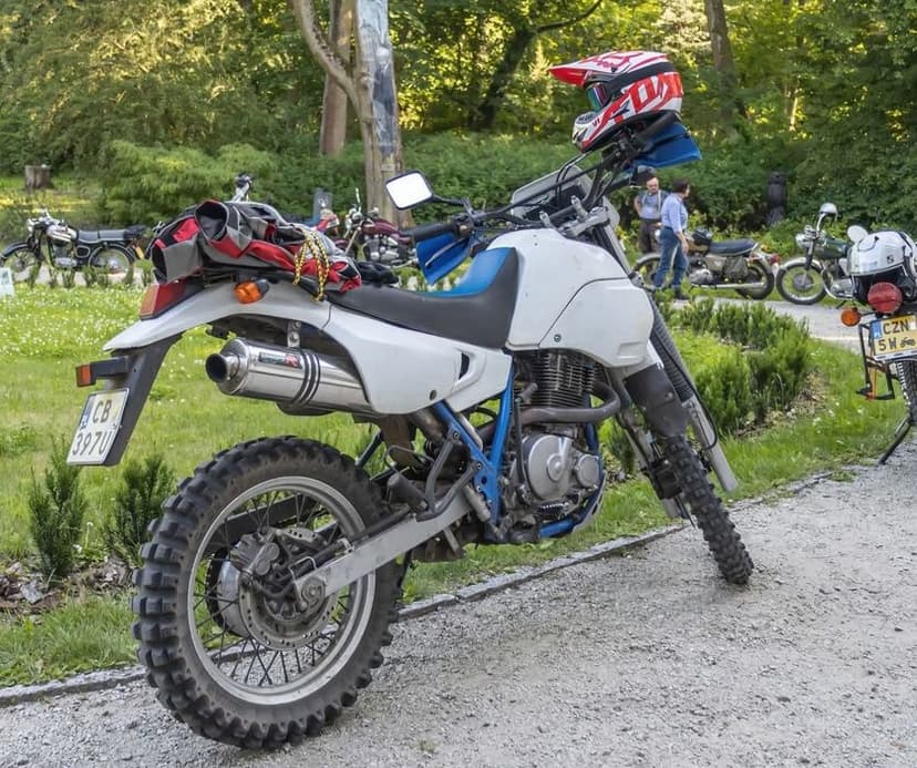 Suzuki DR 650 mały przebieg