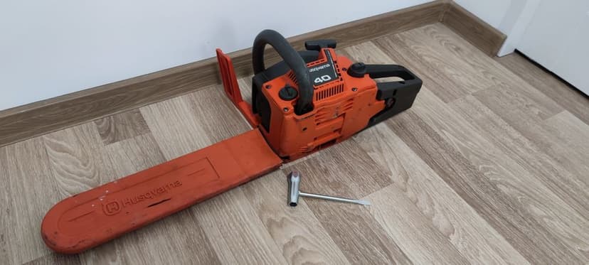 Husqvarna 40 piła spalinowa pilarka łańcuchowa Stihl Ms 230 231 / 251 jonsered