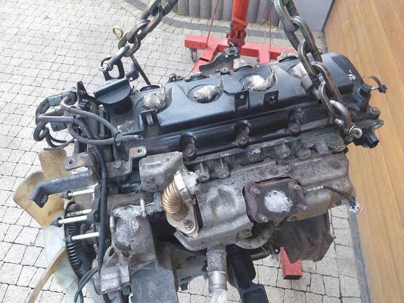 nissan navara d40 pathfinder r51 lift silnik 2.5 dci yd25-ddti 190 km