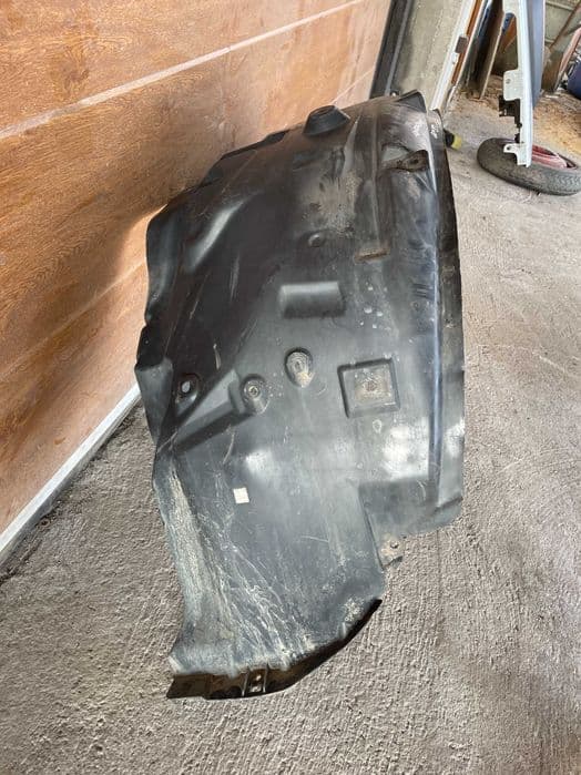 Nadkole Lewy Przód Land Rover Discovery III