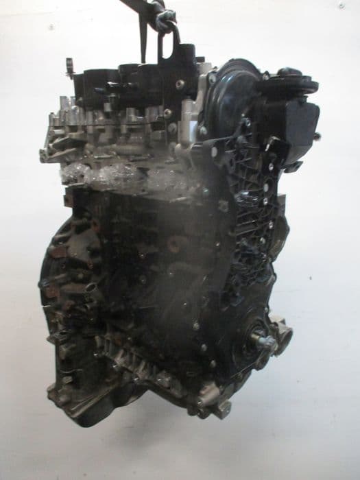 SILNIK MOTOR NISSAN NAVARA 2,3D 19R YS23E280