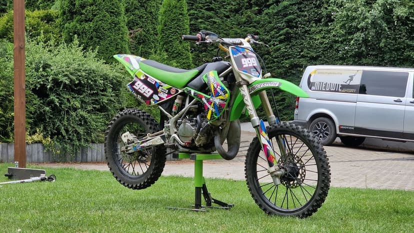 Motocykl cross Kawasaki kx85