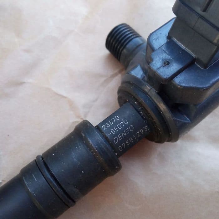 toyota hilux 2.4 wtryski d-4d  2021 rok