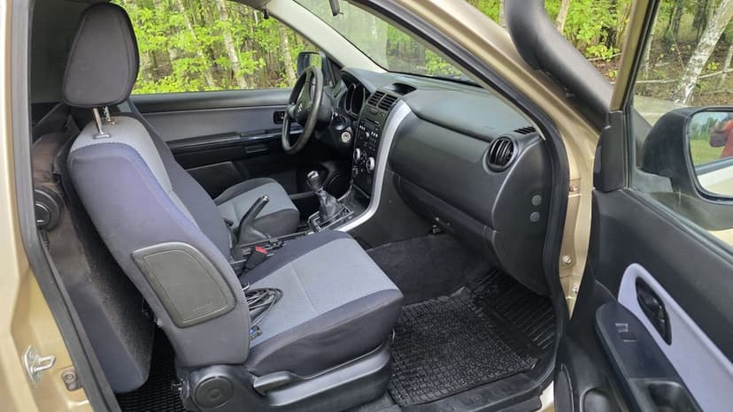 Suzuki Grand Vitara II 4x4 Lift Dobinsons, wyciągarka