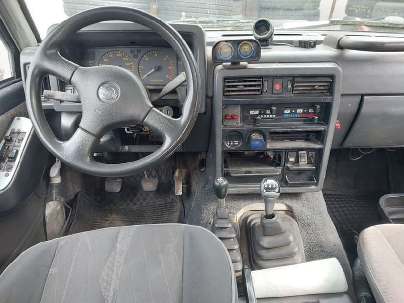 Nissan Patrol Y60